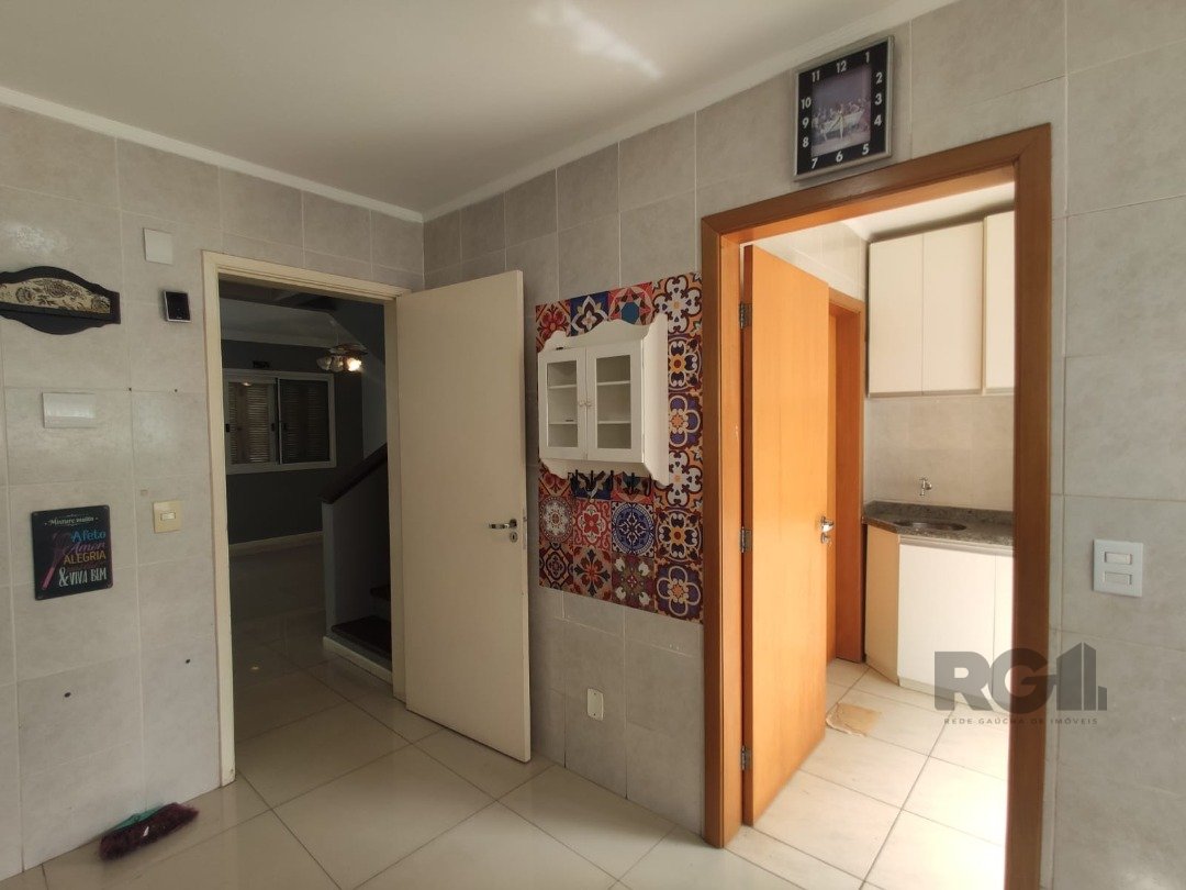 Casa de Condomínio para alugar com 3 quartos, 146m² - Foto 8