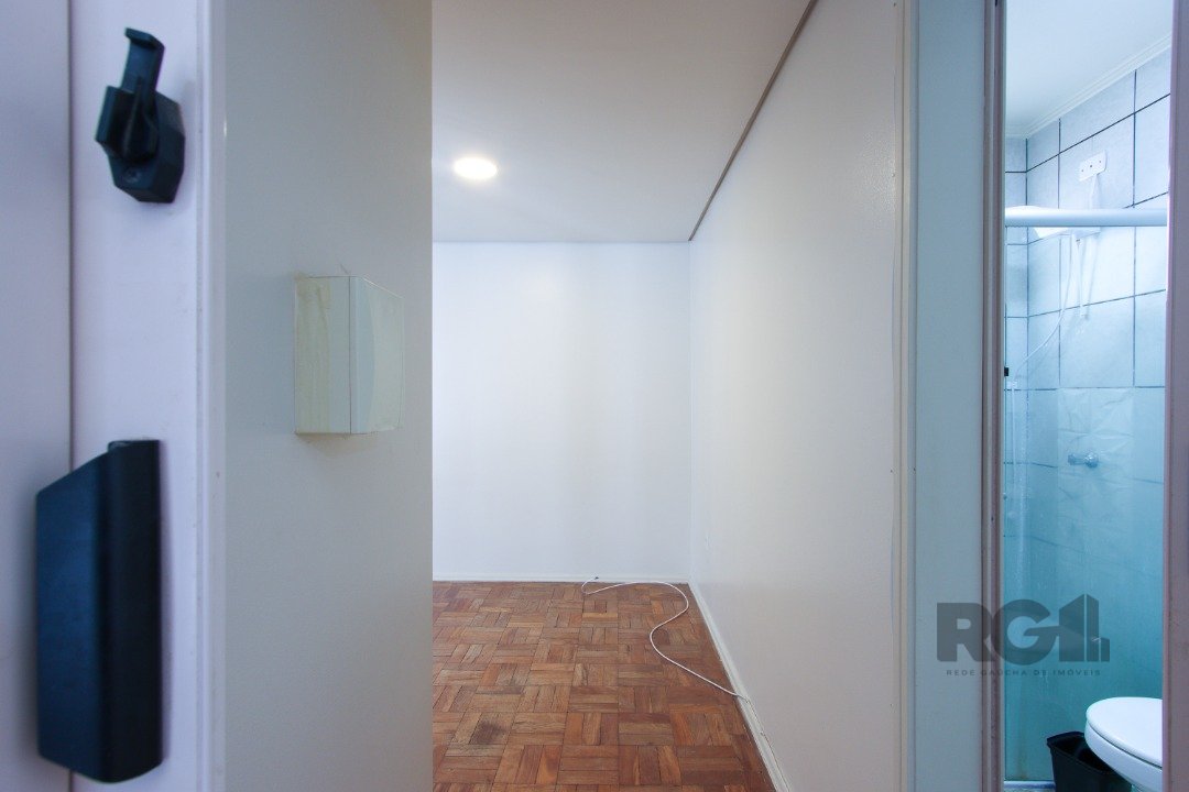 Apartamento à venda com 1 quarto, 41m² - Foto 17