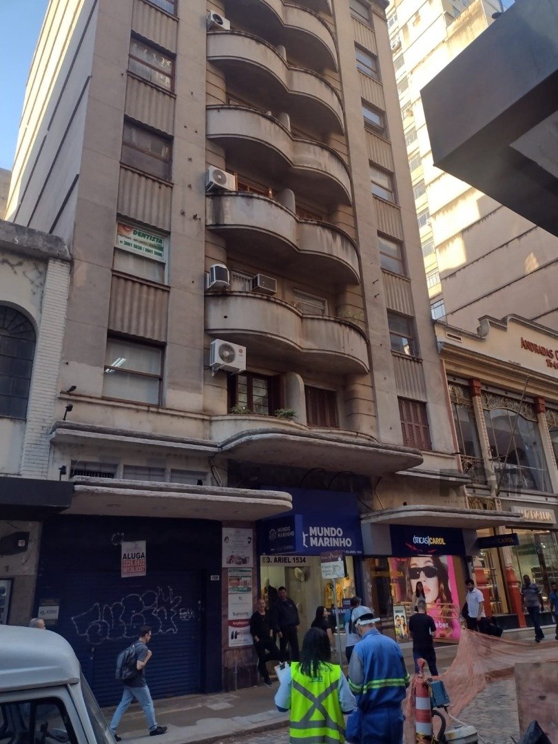 Conjunto/Sala com 95m² no bairro Centro Histórico em Porto Alegre para Comprar