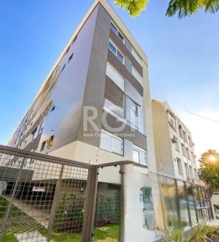 Apartamento com 66m², 2 dormitórios, 1 suíte, 1 vaga no bairro Menino Deus em Porto Alegre para Comprar