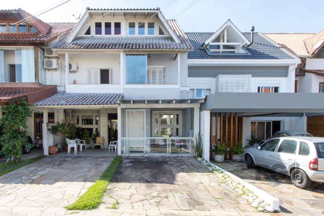 Casa Condominio com 120m², 3 dormitórios, 2 suítes, 2 vagas no bairro Ipanema em Porto Alegre para Comprar