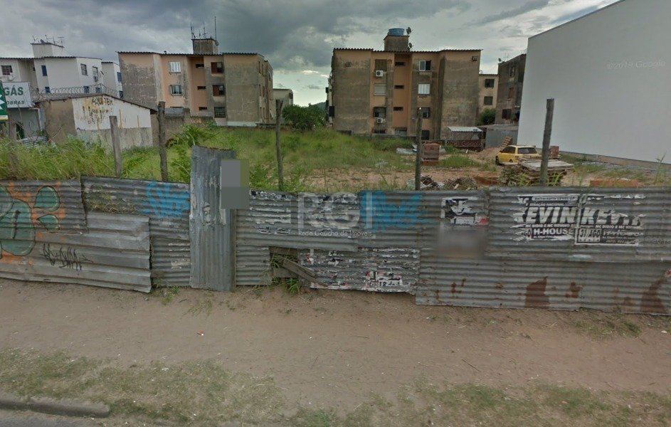 Terreno com 600m² no bairro Restinga em Porto Alegre para Comprar