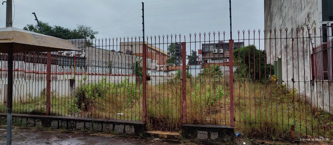 Terreno com 544m² no bairro Cristo Redentor em Porto Alegre para Comprar