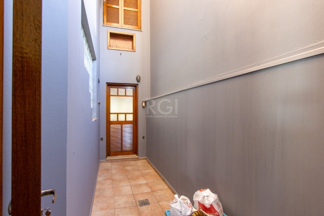 Casa para alugar com 3 quartos, 280m² - Foto 12