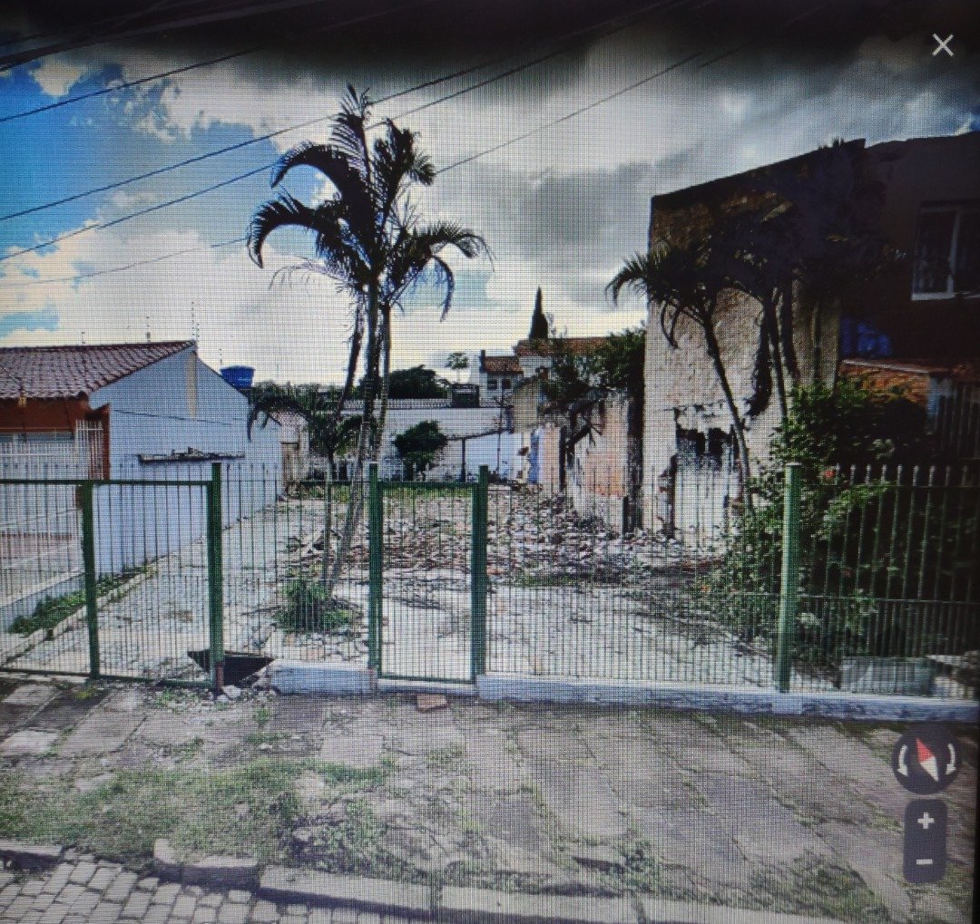 Terreno com 300m² no bairro Nonoai em Porto Alegre para Comprar