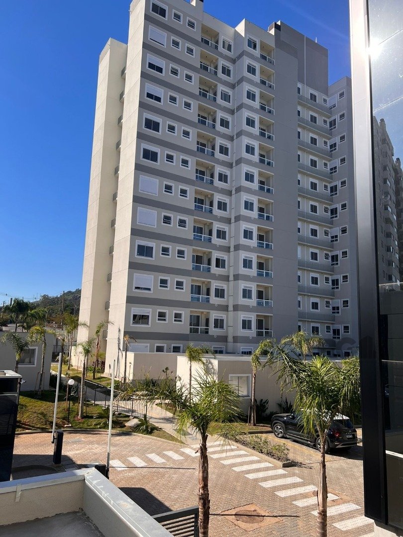 Apartamento com 53m², 2 dormitórios, 1 suíte, 1 vaga no bairro Jardim Carvalho em Porto Alegre para Comprar