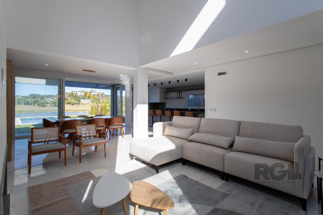 Casa Condominio 4 dormitórios