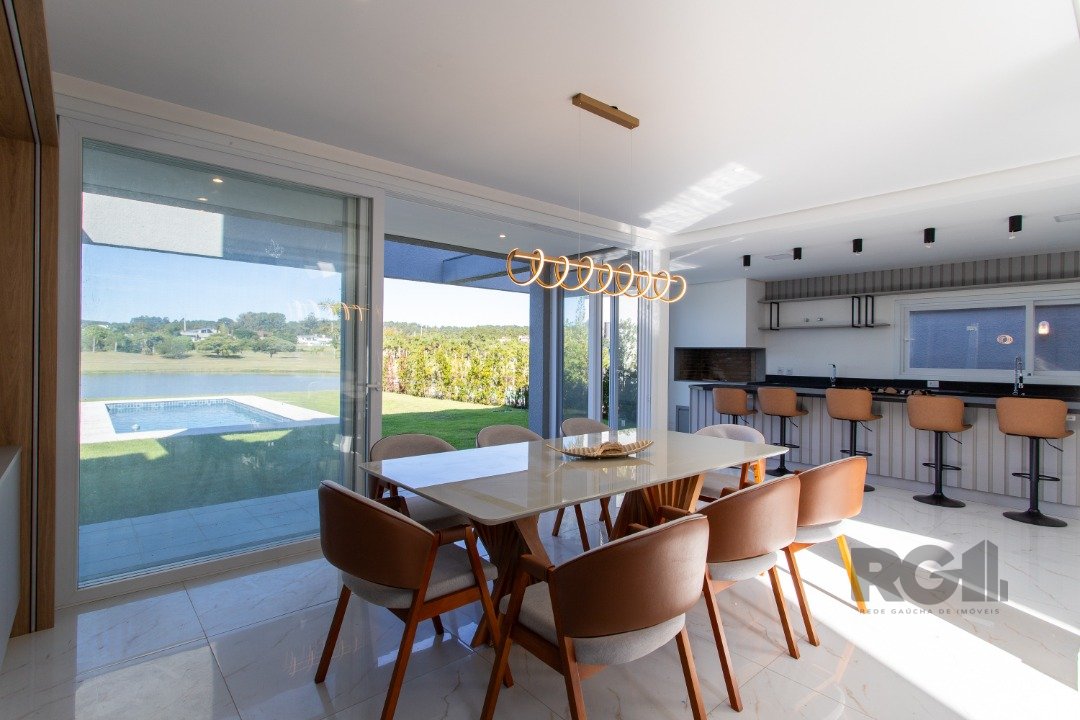 Casa Condominio 4 dormitórios