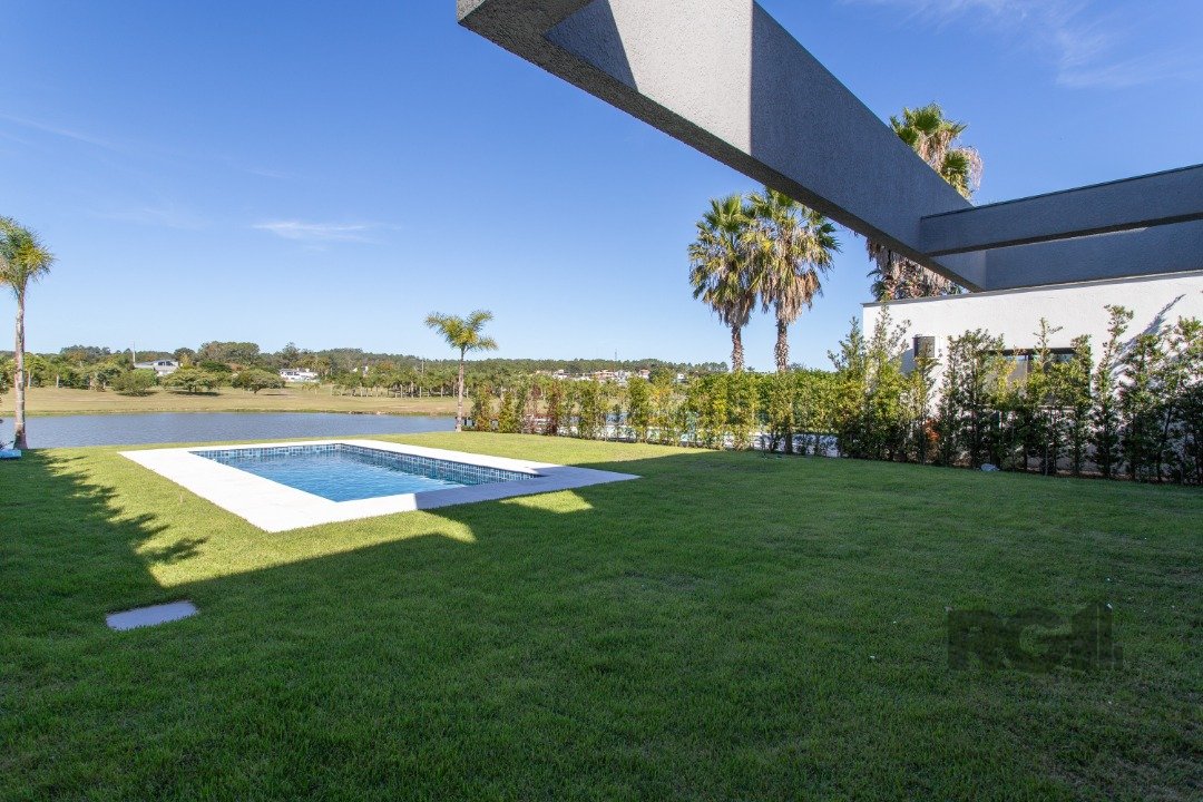 Casa Condominio 4 dormitórios