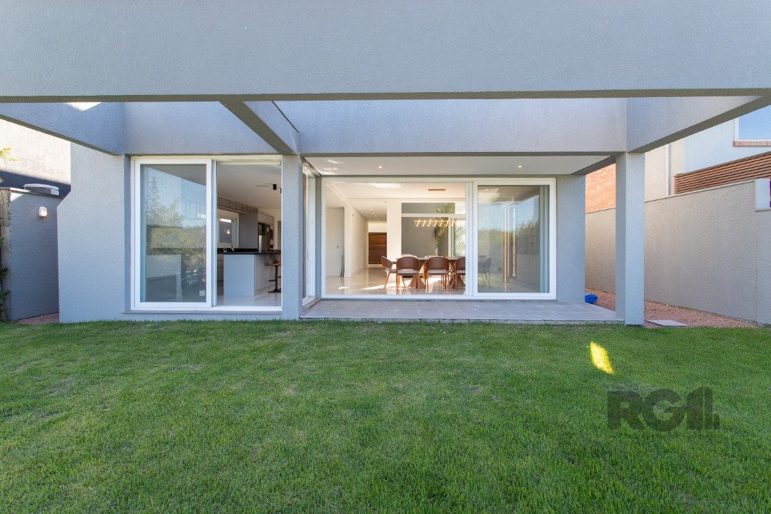 Casa Condominio 4 dormitórios