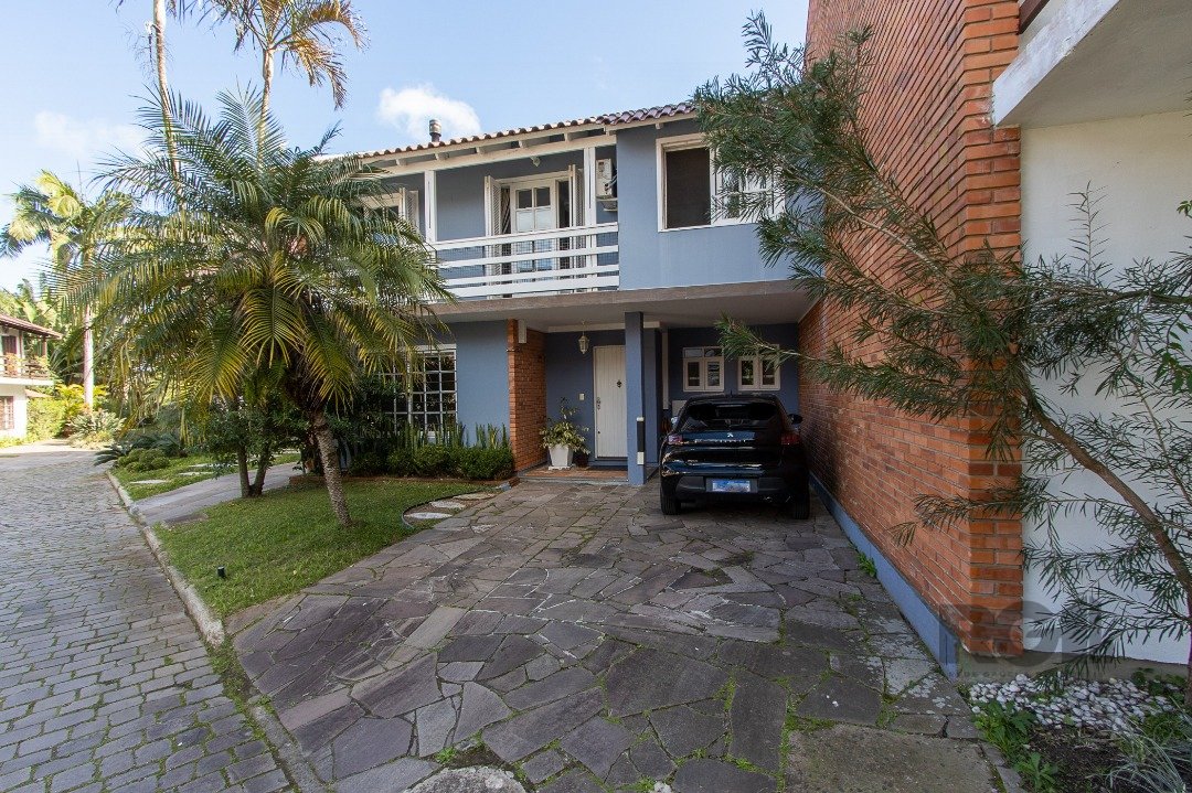 Casa Condominio com 216m², 3 dormitórios, 2 suítes, 2 vagas no bairro Jardim Isabel em Porto Alegre para Comprar