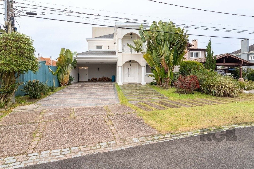 Casa Condominio com 420m², 3 dormitórios, 2 suítes, 4 vagas no bairro Belém Novo em Porto Alegre para Comprar