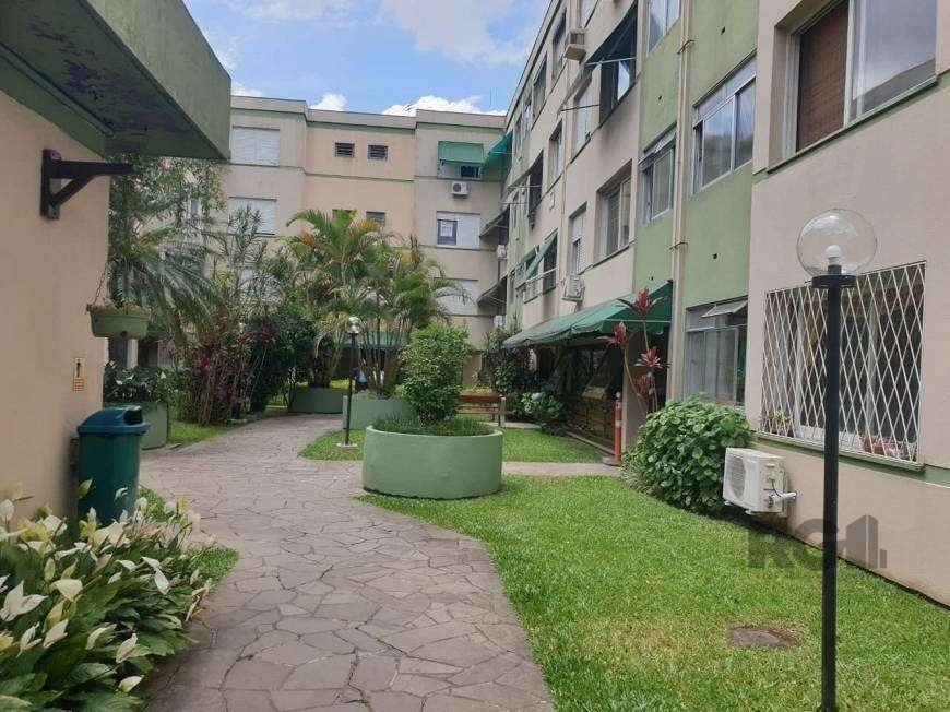 Apartamento com 41m², 1 dormitório, 1 suíte no bairro Tristeza em Porto Alegre para Comprar