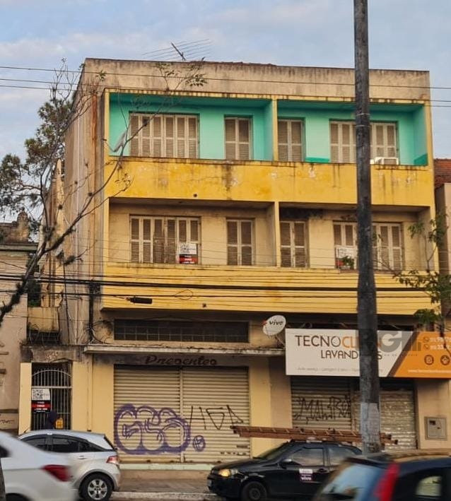 Apartamento com 100m², 3 dormitórios no bairro São João em Porto Alegre para Comprar