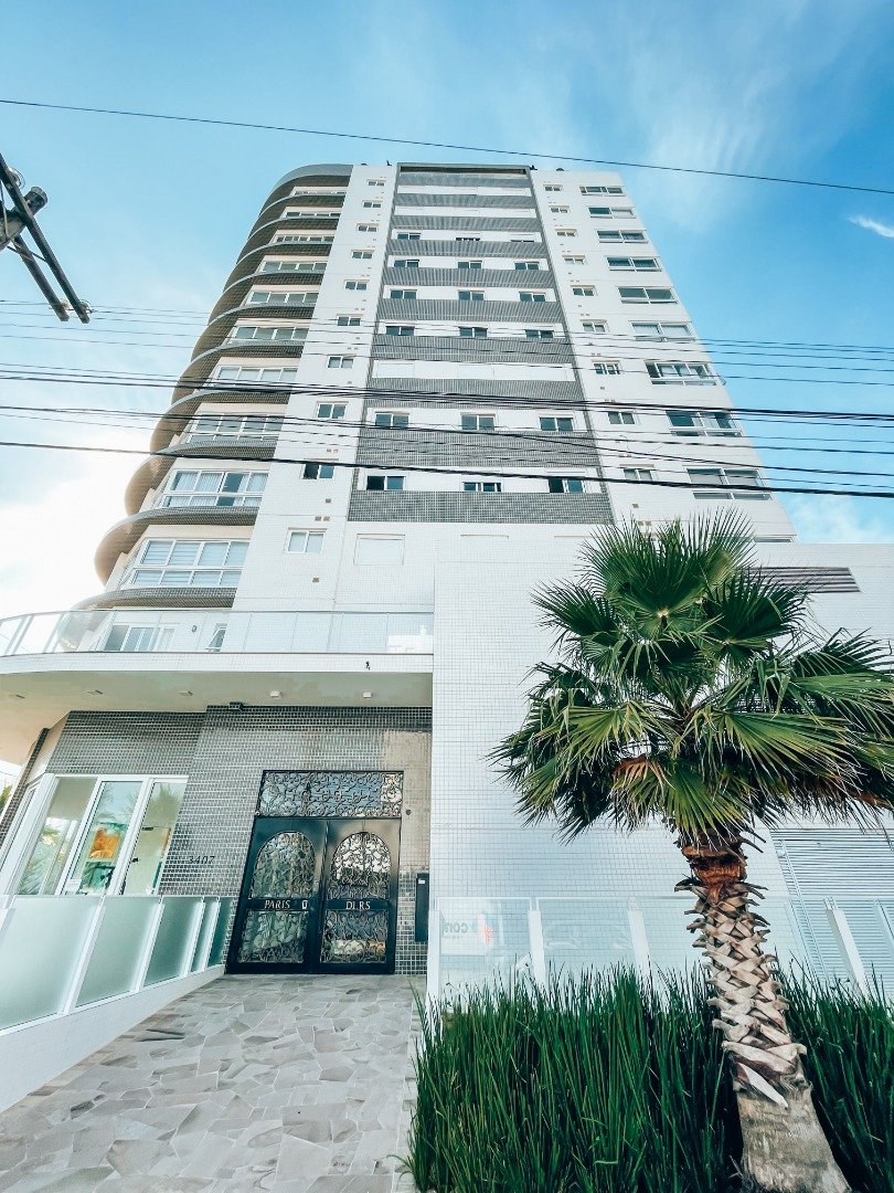 Apartamento com 139m², 3 dormitórios, 3 suítes, 2 vagas no bairro Navegantes em Capão da Canoa para Comprar