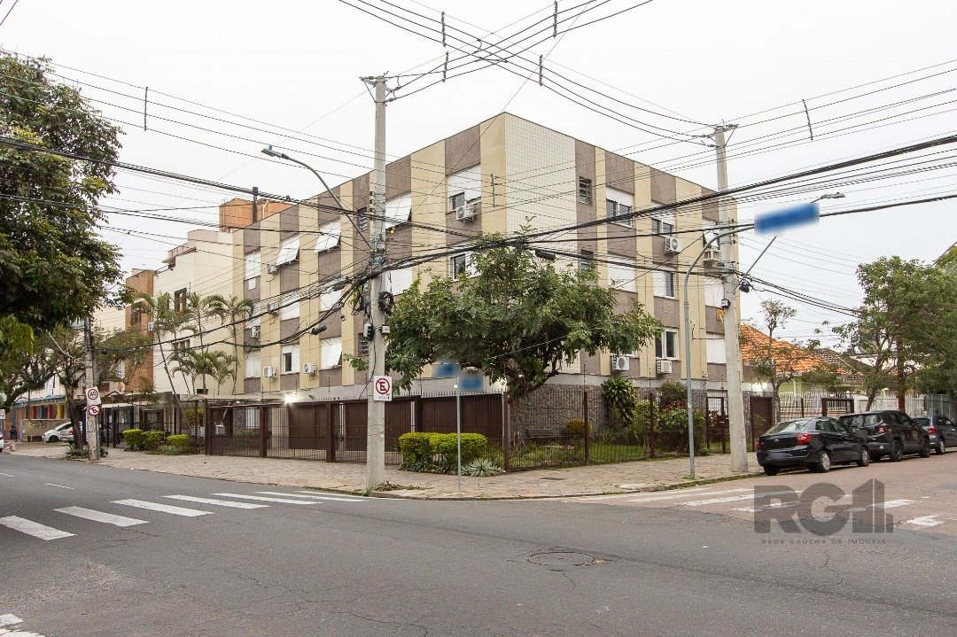 Apartamento com 85m², 2 dormitórios no bairro Rio Branco em Porto Alegre para Comprar