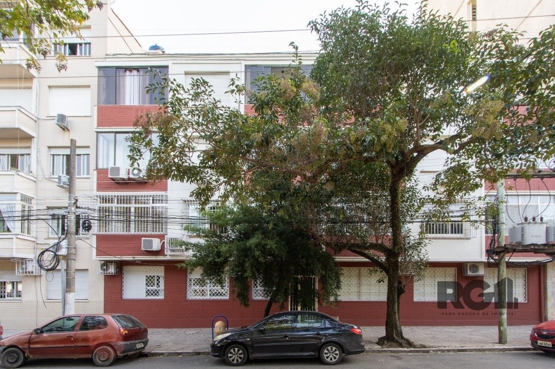 Apartamento com 106m², 3 dormitórios no bairro Rio Branco em Porto Alegre para Comprar