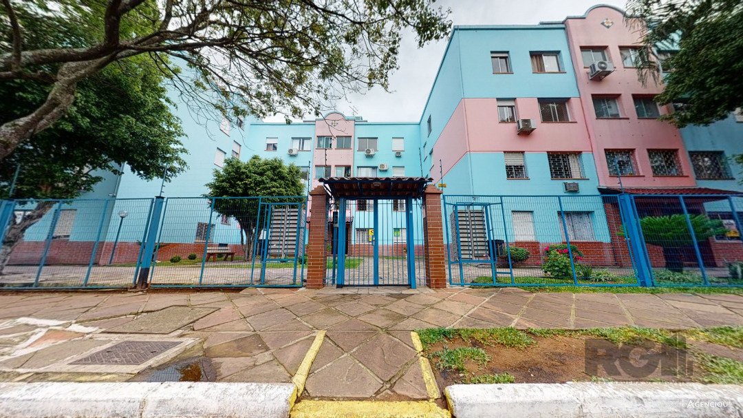 Apartamento com 42m², 2 dormitórios no bairro Sarandi em Porto Alegre para Comprar
