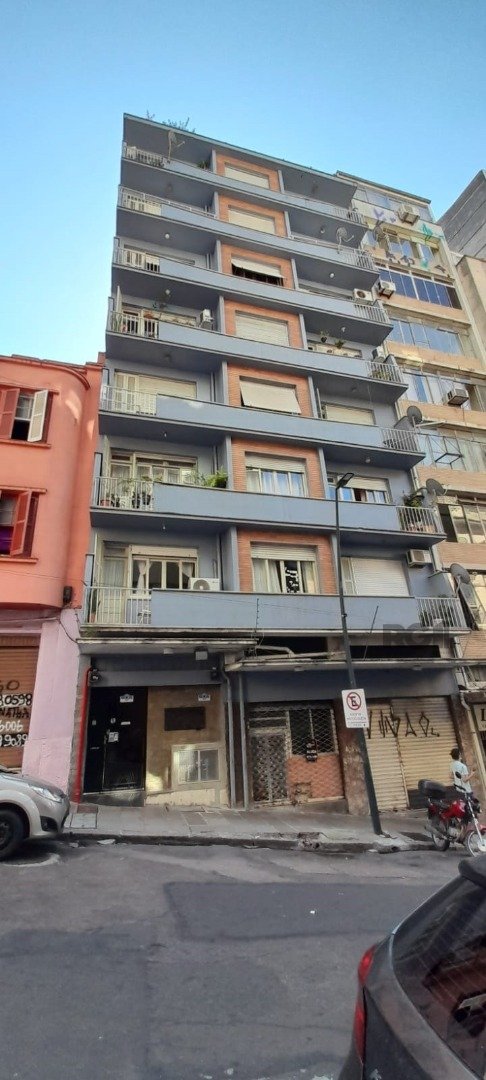 Apartamento com 81m², 3 dormitórios no bairro Centro Histórico em Porto Alegre para Comprar