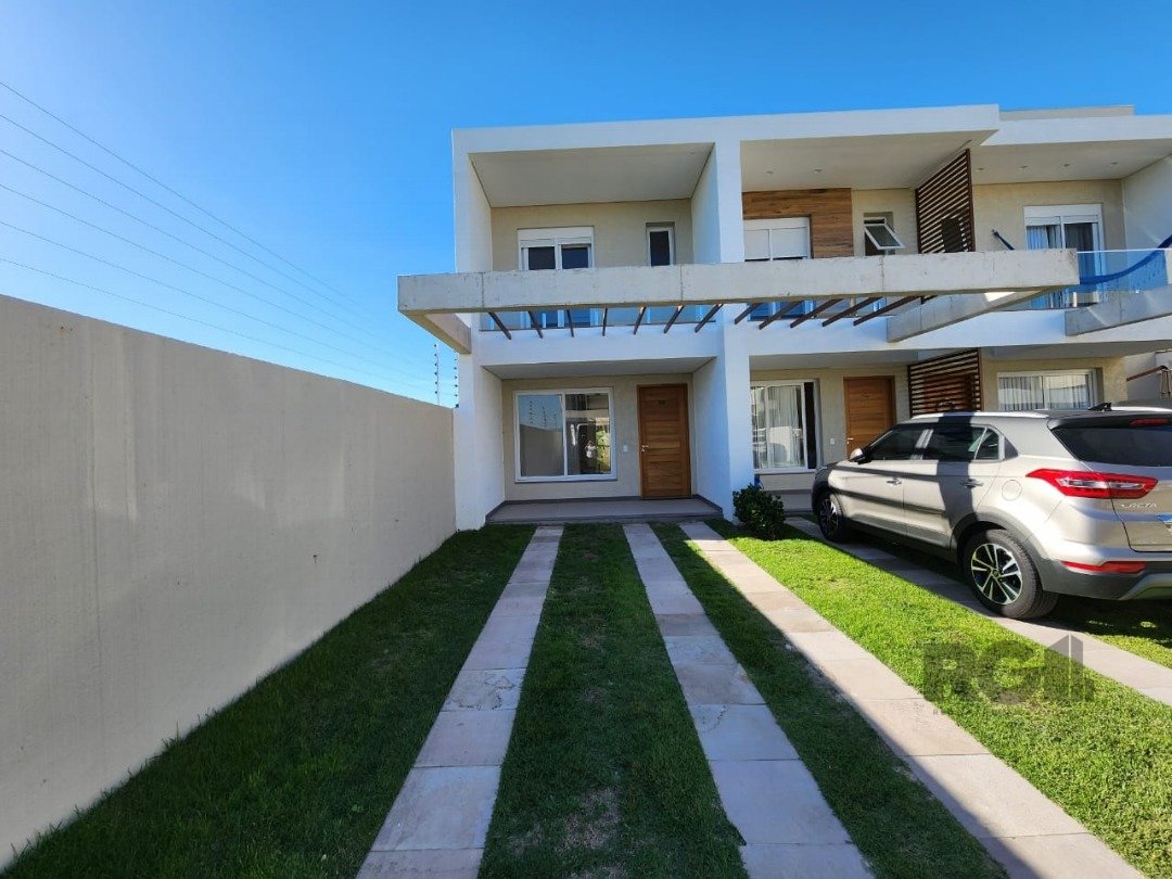 Casa Condominio com 157m², 2 dormitórios, 2 suítes no bairro Zona Nova em Capão da Canoa para Comprar