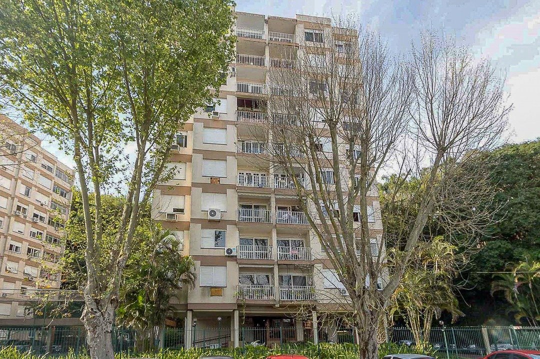 Apartamento com 77m², 2 dormitórios no bairro Vila Assunção em Porto Alegre para Comprar
