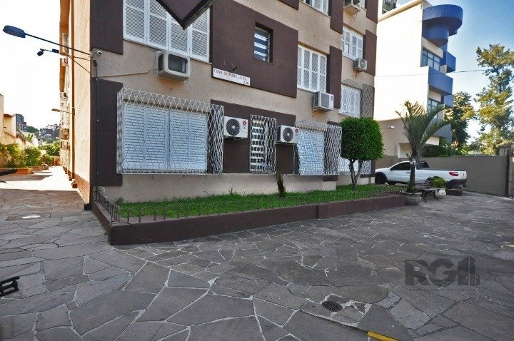 Apartamento com 43m², 1 dormitório no bairro Praia de Belas em Porto Alegre para Comprar