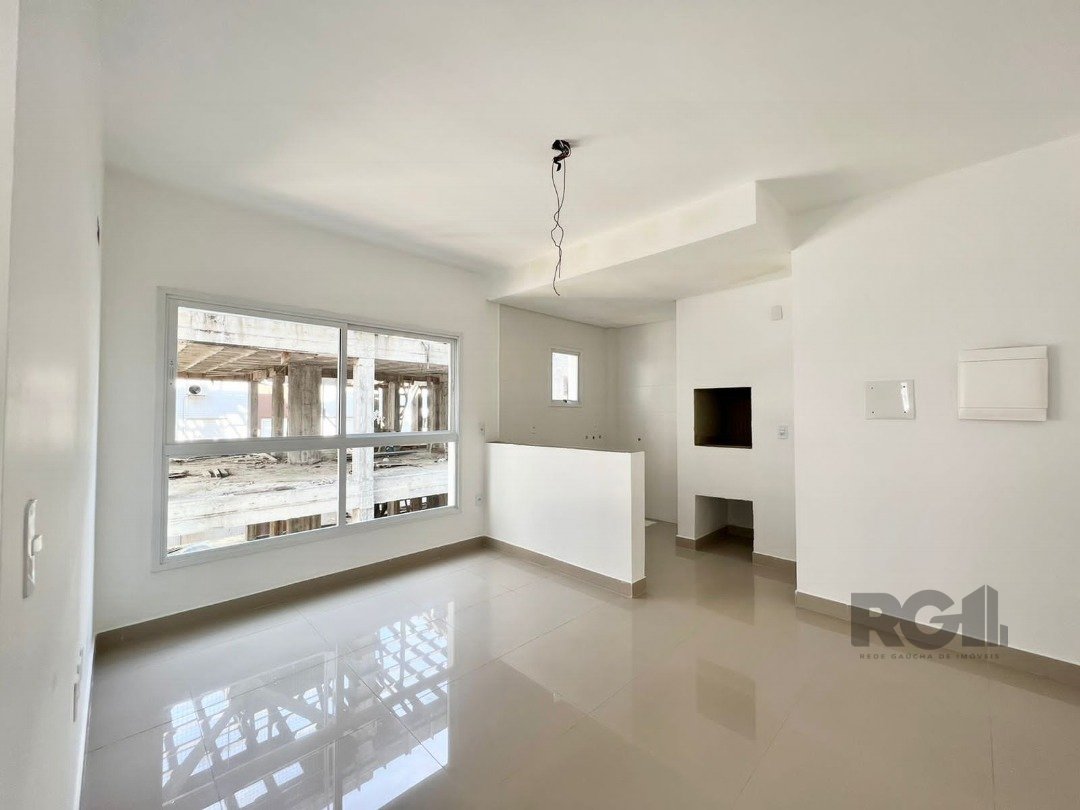 Apartamento com 100m², 1 dormitório, 1 suíte, 1 vaga no bairro Centro em Capão Da Canoa para Comprar