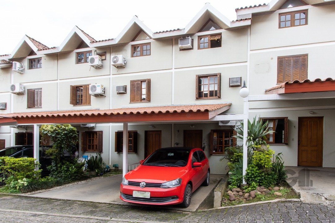 Casa Condominio com 94m², 3 dormitórios, 1 vaga no bairro Tristeza em Porto Alegre para Comprar