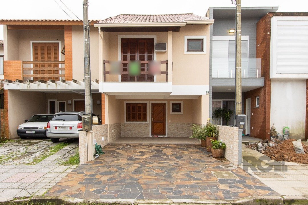Casa com 119m², 3 dormitórios, 1 suíte, 2 vagas no bairro Aberta dos Morros em Porto Alegre para Comprar
