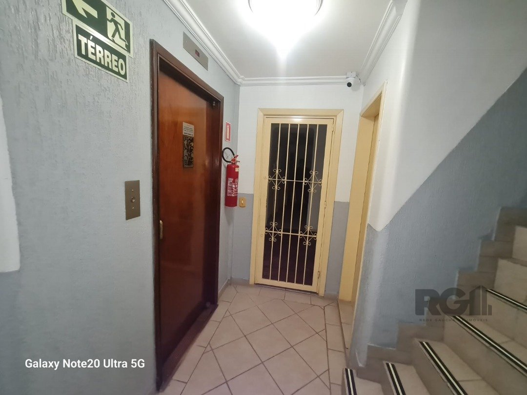 Apartamento com 51m², 2 dormitórios no bairro Centro Histórico em Porto Alegre para Comprar