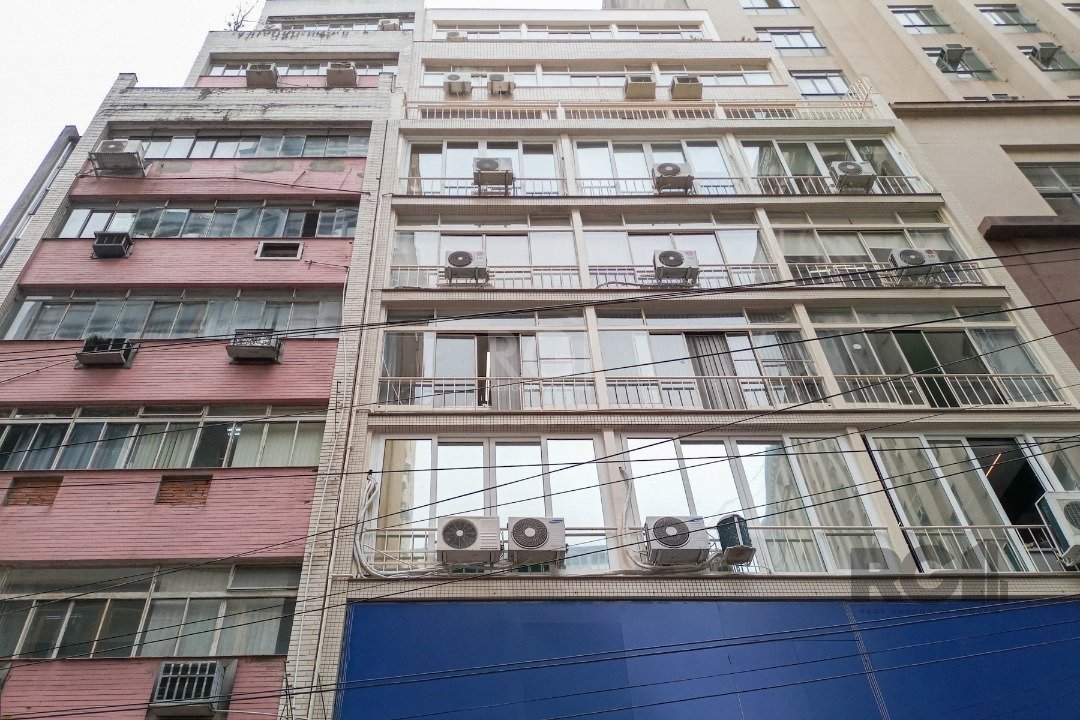 Conjunto/Sala no bairro Centro Histórico em Porto Alegre para Comprar