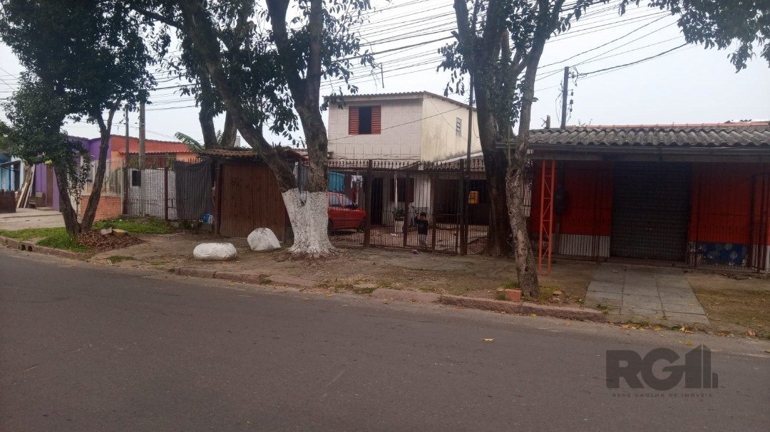Terreno com 150m² no bairro Restinga em Porto Alegre para Comprar