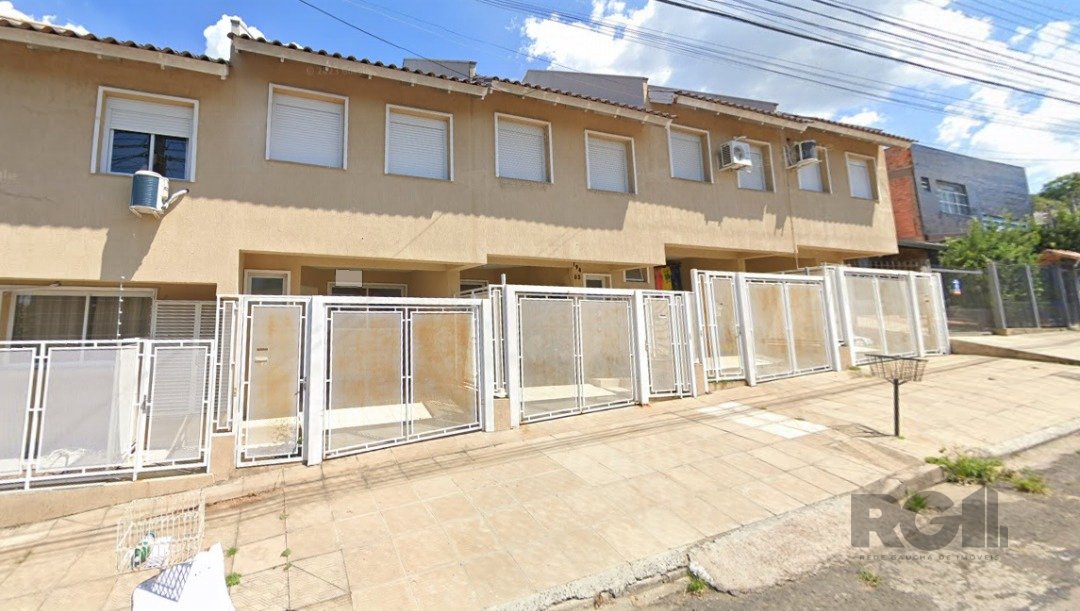Casa com 79m², 3 dormitórios, 2 suítes, 1 vaga no bairro Santa Isabel em Viamão para Comprar