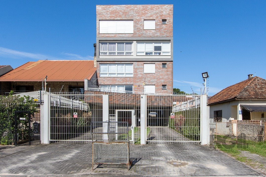 Apartamento com 99m², 3 dormitórios, 1 suíte, 2 vagas no bairro Camaquã em Porto Alegre para Comprar