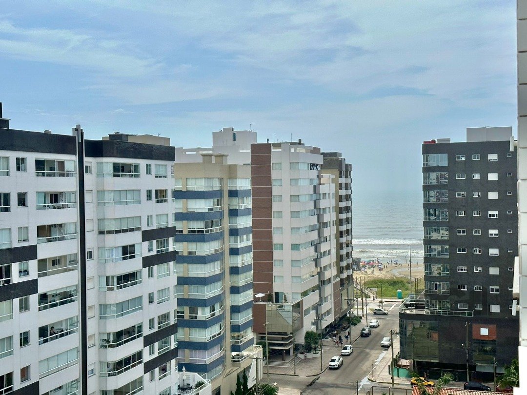 Apartamento com 129m², 3 dormitórios, 3 suítes, 1 vaga no bairro Centro em Capão da Canoa para Comprar