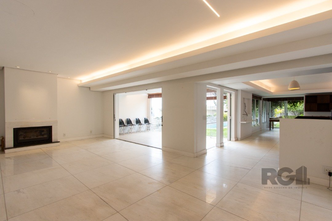 Casa à venda com 4 quartos, 359m² - Foto 12