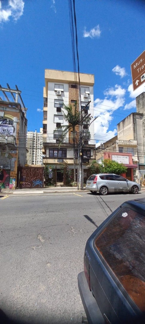 Conjunto/Sala com 26m² no bairro Cidade Baixa em Porto Alegre para Comprar