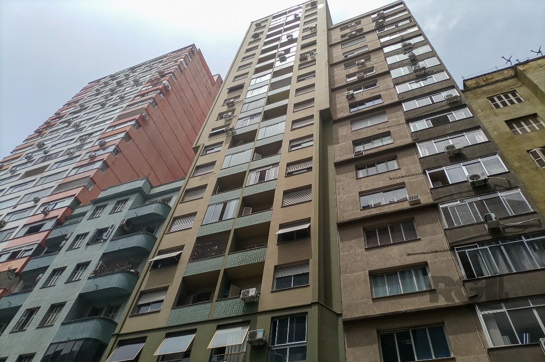 Apartamento para alugar com 1 quarto, 54m² - Foto 24