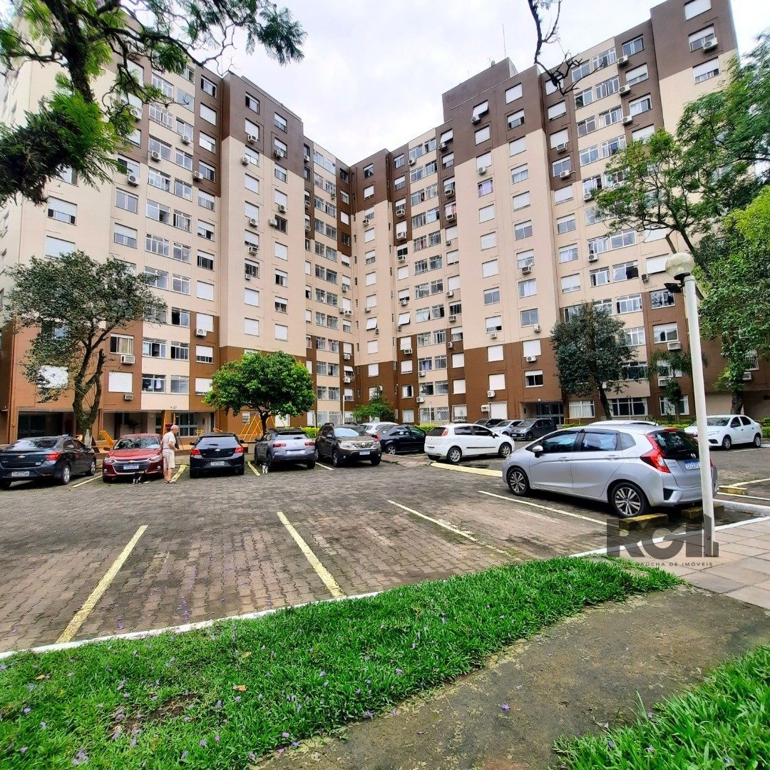 Apartamento com 39m², 1 dormitório, 1 vaga no bairro Cristal em Porto Alegre para Comprar