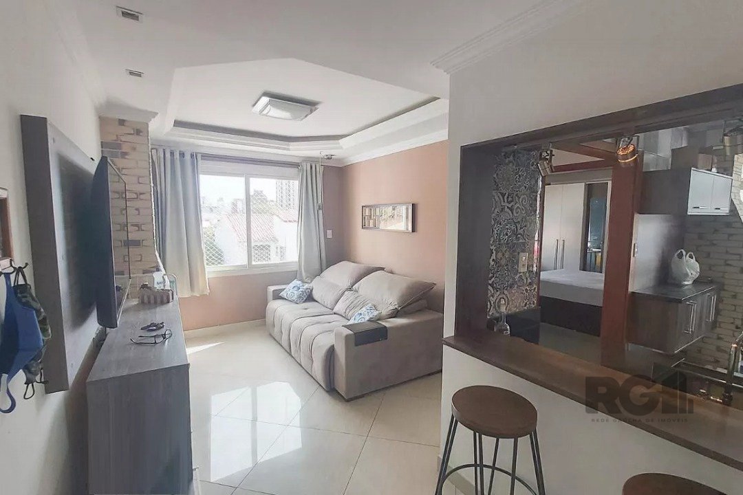 Apartamento com 39m², 1 dormitório, 1 vaga no bairro Santana em Porto Alegre para Comprar