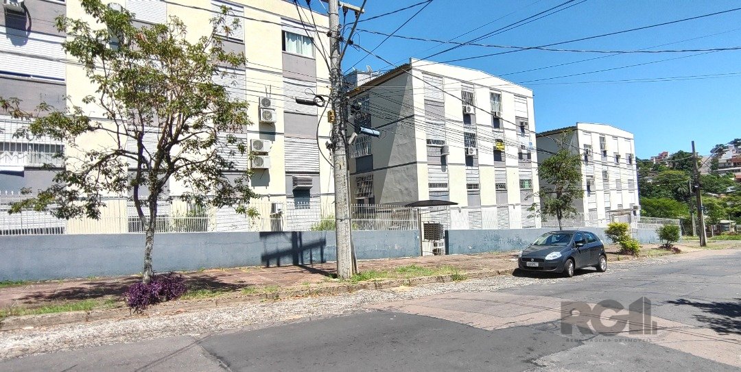 Apartamento com 60m², 2 dormitórios no bairro Nonoai em Porto Alegre para Comprar