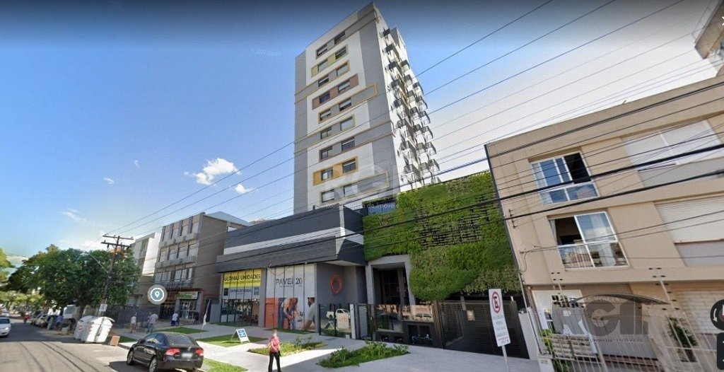 Apartamento com 81m², 3 dormitórios, 1 suíte no bairro Farroupilha em Porto Alegre para Comprar