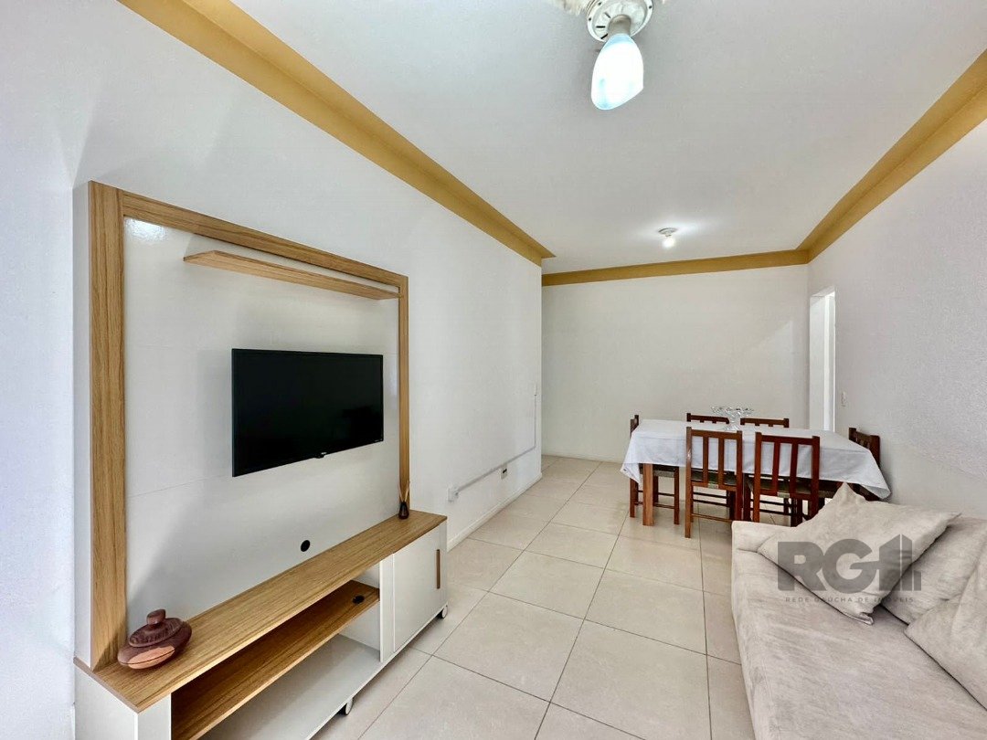 Apartamento com 73m², 2 dormitórios, 1 suíte no bairro Centro em Capão da Canoa para Comprar
