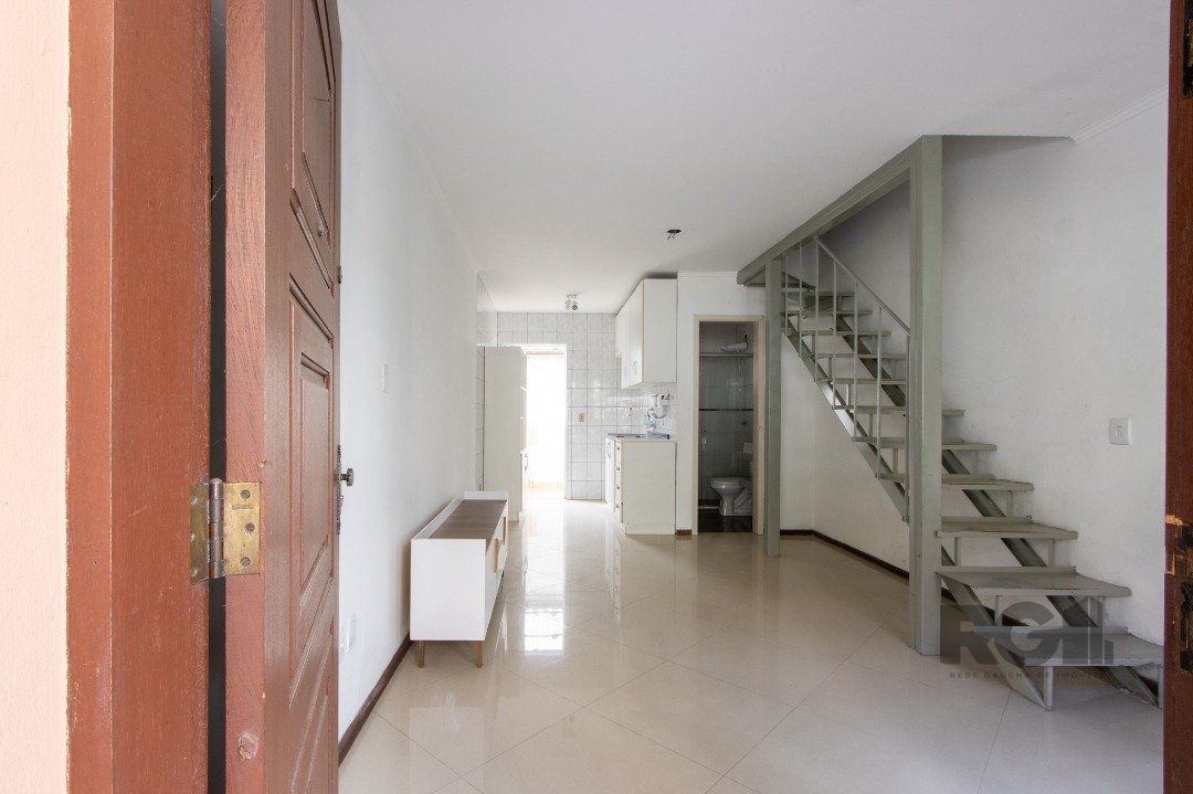 Casa de Condomínio para alugar com 2 quartos, 59m² - Foto 2