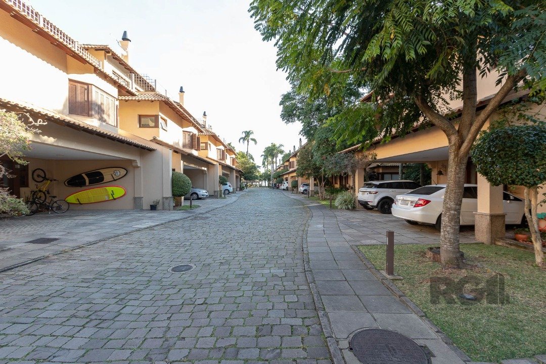 Casa de Condomínio à venda com 4 quartos, 379m² - Foto 56