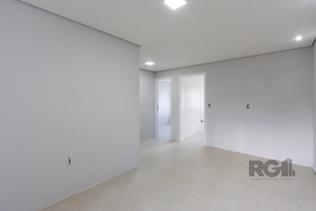 Casa à venda com 2 quartos, 59m² - Foto 5