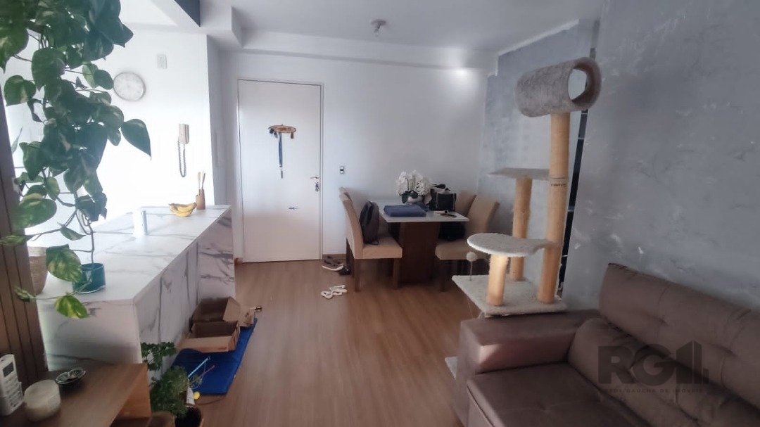Apartamento com 56m², 2 dormitórios, 1 vaga no bairro Tristeza em Porto Alegre para Comprar