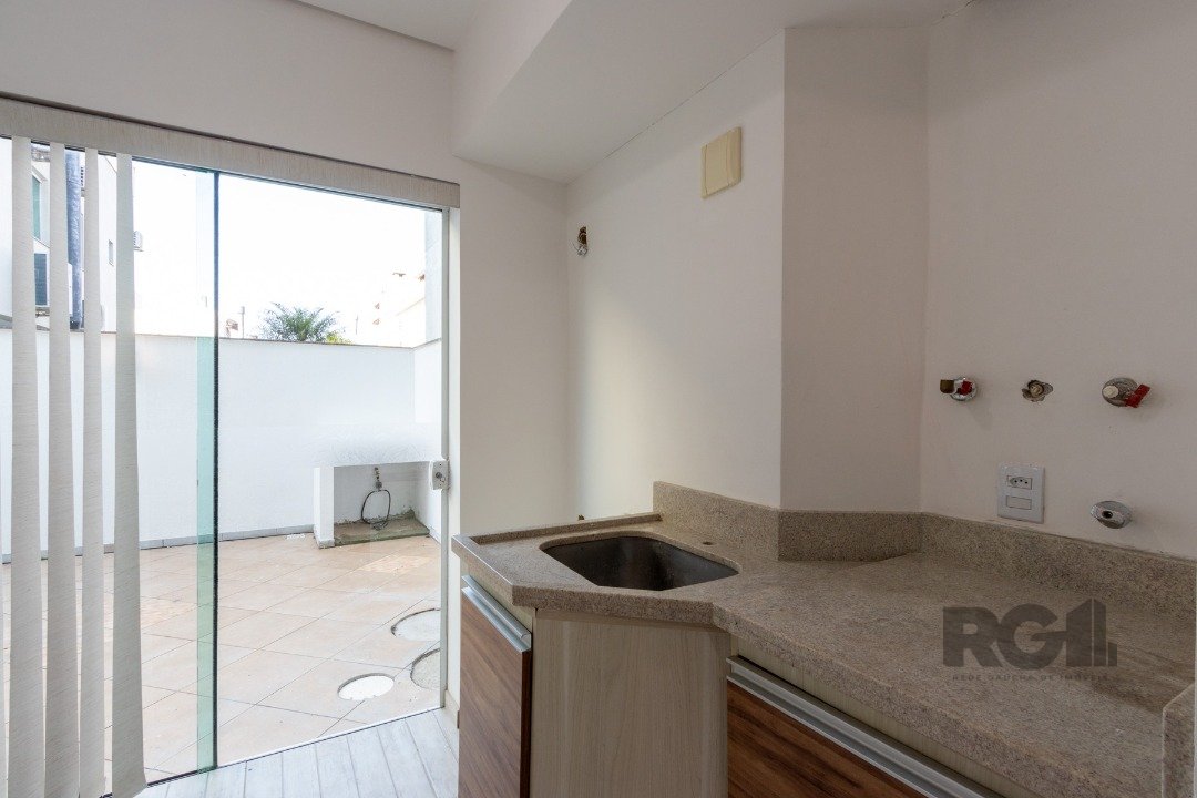 Casa para alugar com 3 quartos, 178m² - Foto 14