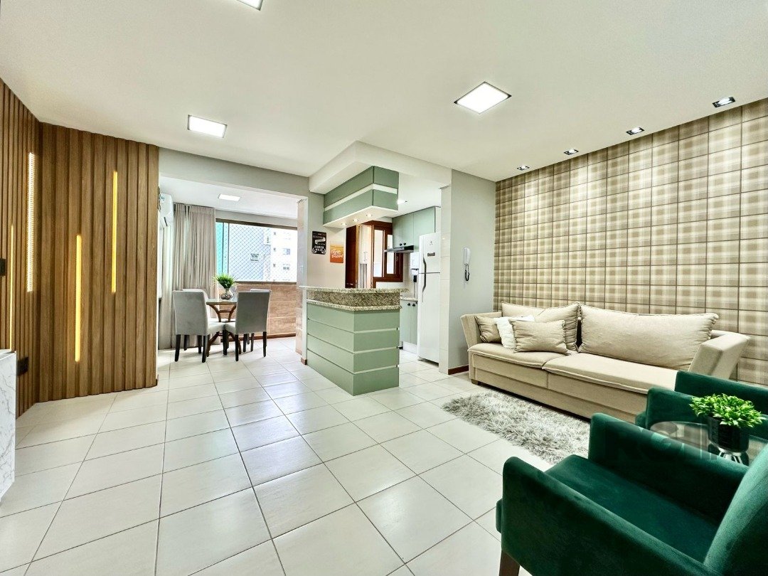 Apartamento com 93m², 2 dormitórios, 1 suíte, 1 vaga no bairro Zona Nova em Capão da Canoa para Comprar