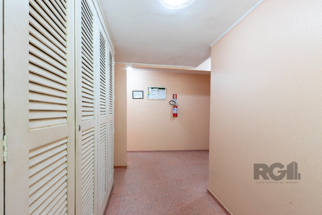 Apartamento para alugar com 2 quartos, 70m² - Foto 23